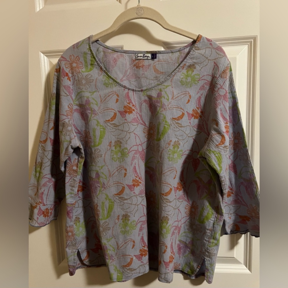 EUC Sun Bay colorful top. Size L